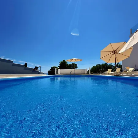 Villa Libero Sumartin