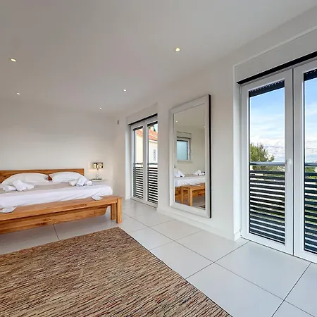 Libero Villa