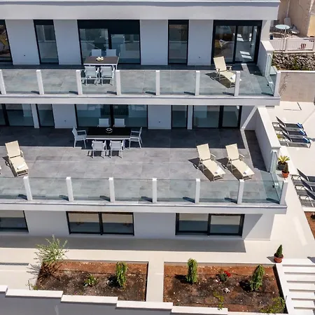 Libero Villa