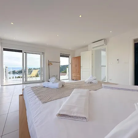 Libero Villa
